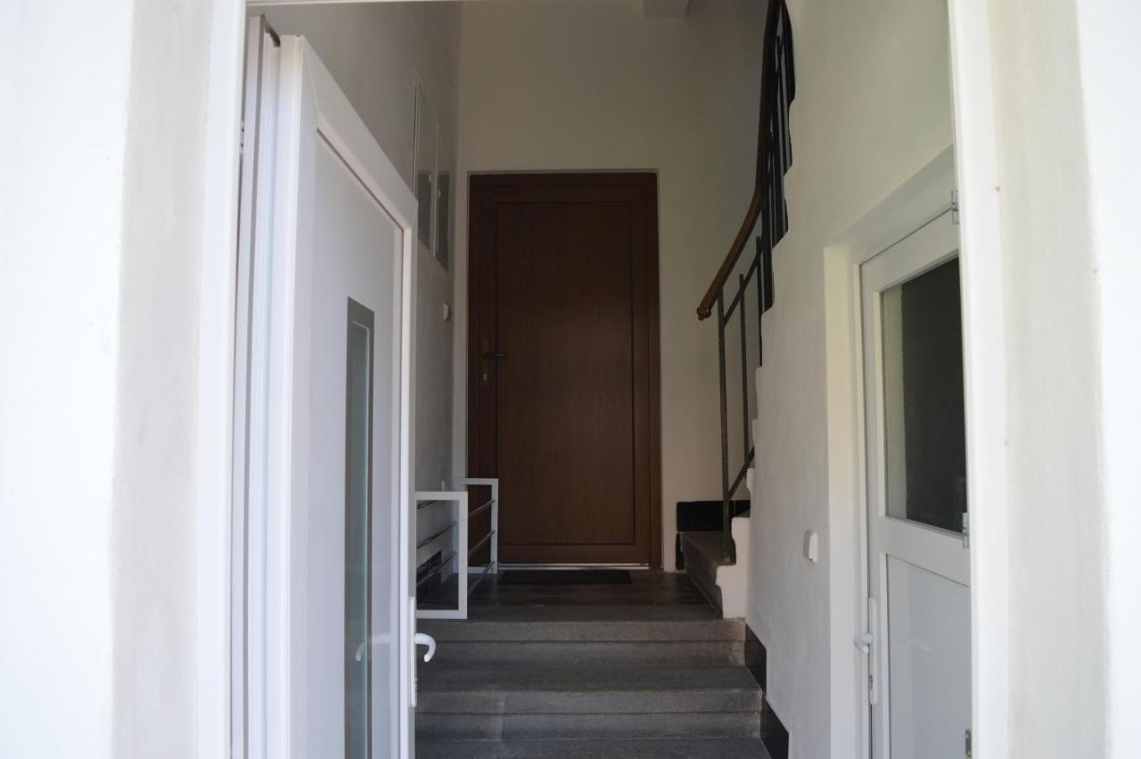 Apartman U Maleho Jezu チェスケー・ブジェヨヴィツェ エクステリア 写真